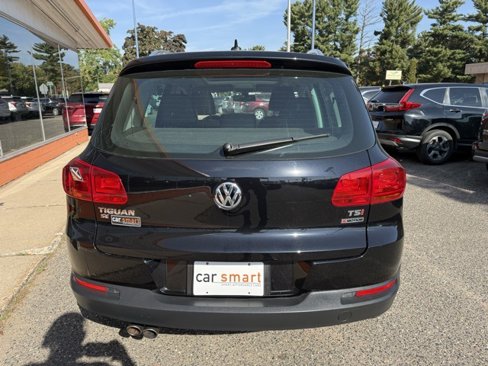 Used 2016 Volkswagen Tiguan SE image 6