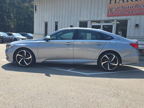 Used 2020 Honda Accord Sport image 2