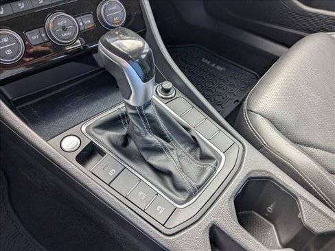 Used 2022 Volkswagen Jetta SEL image 16