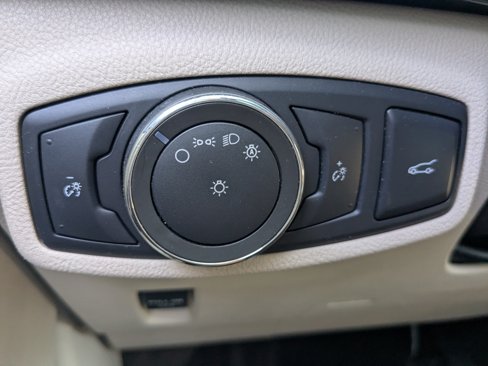 Used 2017 Lincoln MKC Select w/ Select Plus Package image 24