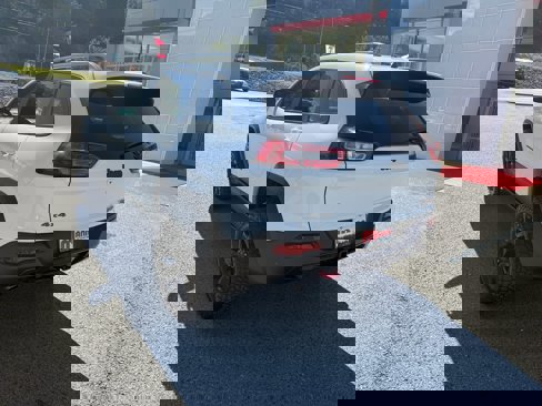 Used 2017 Jeep Cherokee Trailhawk w/ Trailer Tow Group image 10
