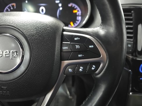 Used 2021 Jeep Grand Cherokee Limited image 22