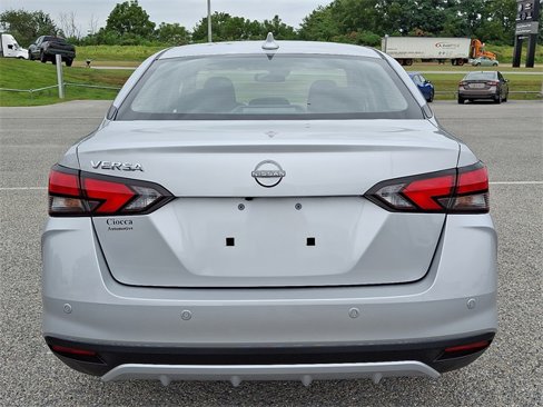 New 2025 Nissan Versa SV w/ Trunk Package image 9