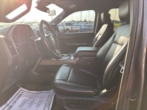 Used 2021 Ford Expedition XLT image 13