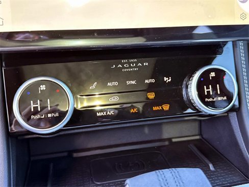 New 2025 Jaguar F-PACE R-Dynamic S image 21