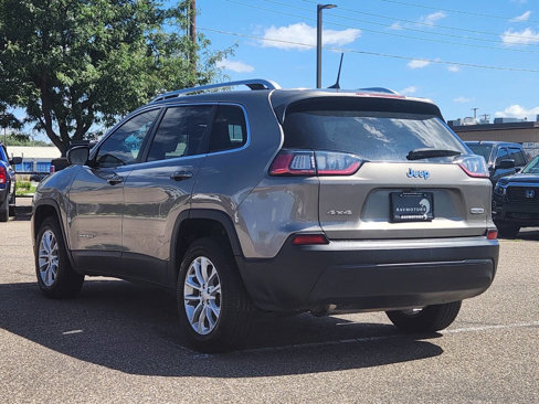 Used 2019 Jeep Cherokee Latitude w/ Cold Weather Group image 7
