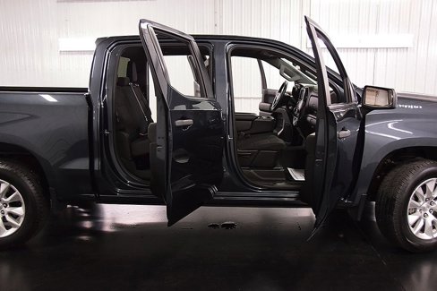 Used 2021 Chevrolet Silverado 1500 Custom image 30