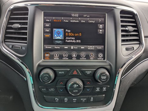 Used 2018 Jeep Grand Cherokee Limited image 16