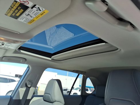 Used 2019 Toyota RAV4 XLE Premium image 14