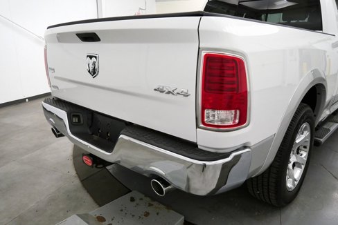 Used 2015 RAM 1500 Laramie w/ Convenience Group image 9