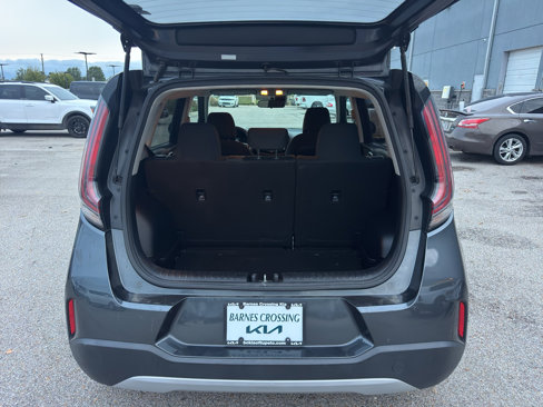 Used 2023 Kia Soul LX w/ LX Technology Package image 9