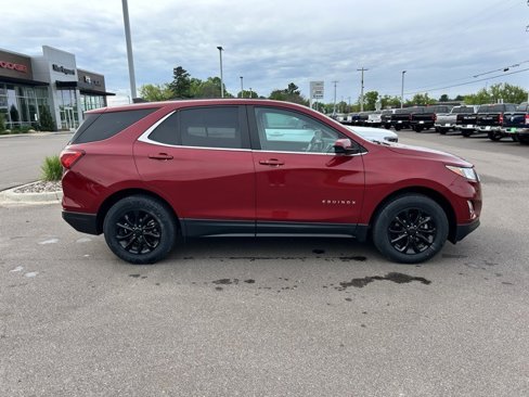Used 2021 Chevrolet Equinox LT image 2