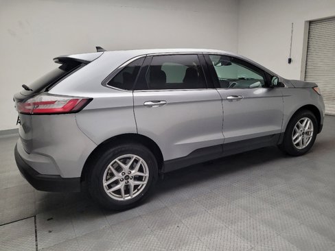 Used 2024 Ford Edge SEL image 10