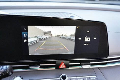 Certified 2024 Hyundai Elantra SEL image 27
