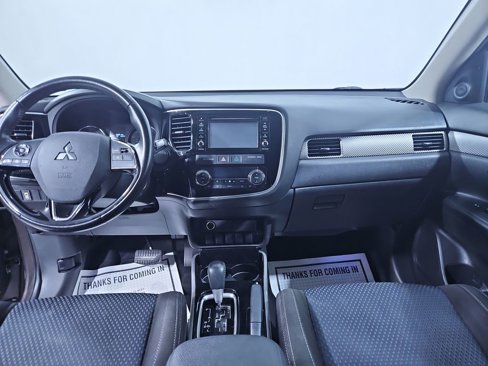 Used 2017 Mitsubishi Outlander ES image 17
