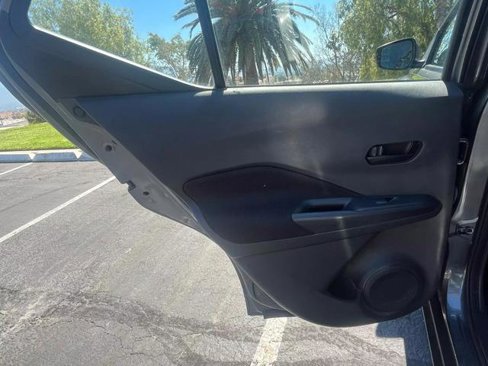 Used 2021 Nissan Kicks S image 45