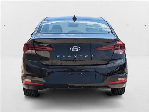 Used 2019 Hyundai Elantra SEL image 6