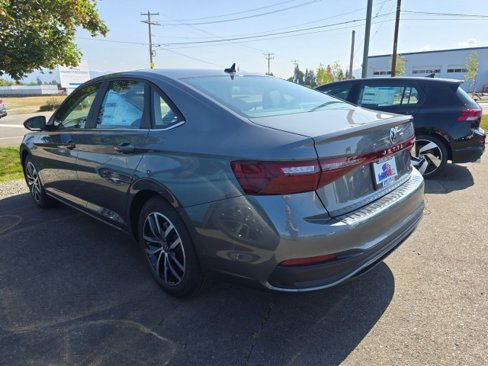 New 2025 Volkswagen Jetta SE image 6