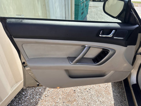 Used 2009 Subaru Outback 2.5i Special Edition image 9