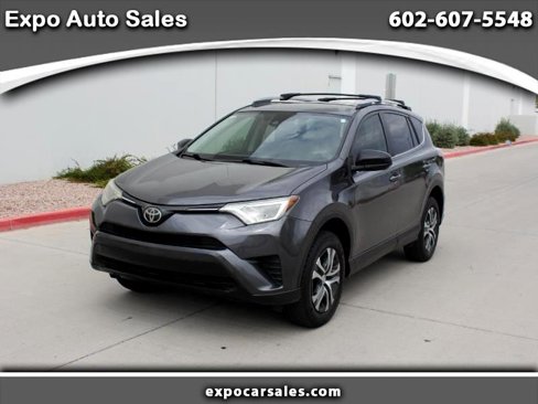 Used 2017 Toyota RAV4 LE image 1