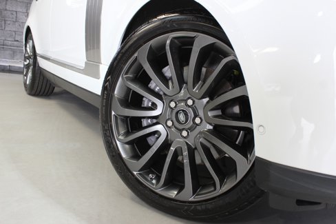 Used 2019 Land Rover Range Rover Supercharged image 14