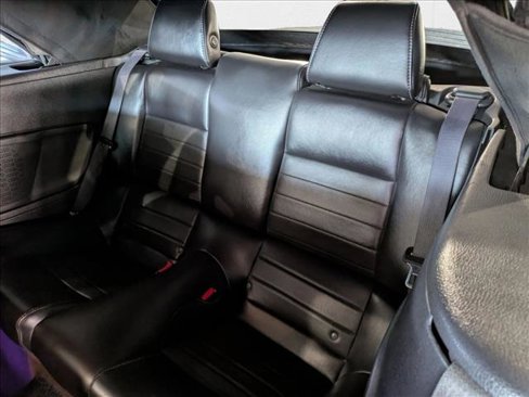 Used 2013 Ford Mustang GT Premium image 19
