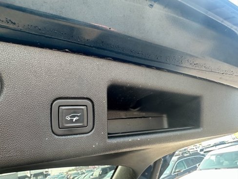 Used 2021 Chevrolet Equinox LT image 15