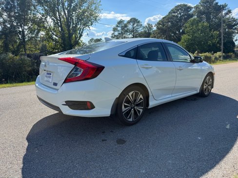 Used 2018 Honda Civic EX-L image 3
