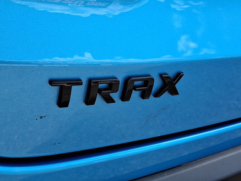 Certified 2025 Chevrolet Trax RS w/ Driver Confidence Package image 30