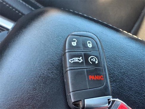 Used 2022 Dodge Charger SXT w/ Leather Interior Group image 9