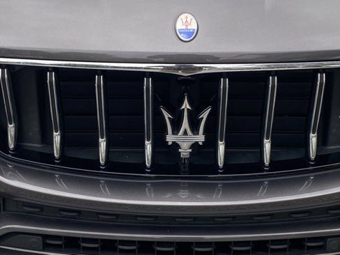 Used 2022 Maserati Levante GT image 11