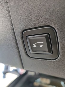 Used 2017 Cadillac XT5 FWD image 34
