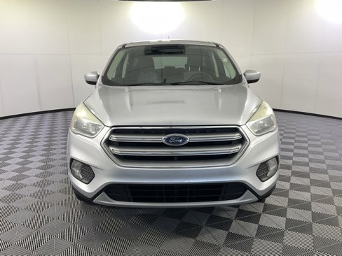 Used 2017 Ford Escape SE image 2