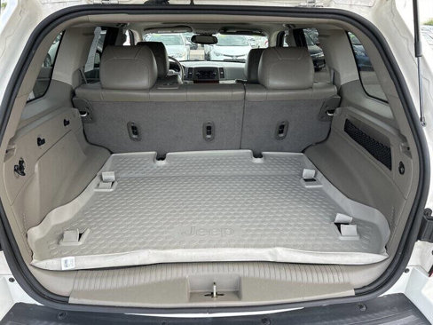 Used 2005 Jeep Grand Cherokee Limited image 16