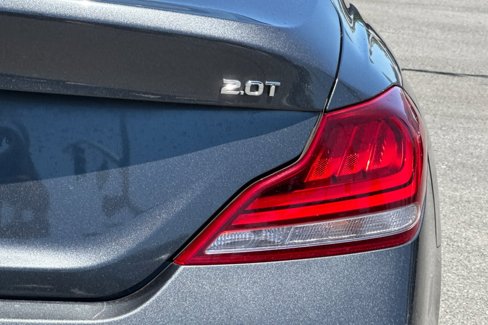 Used 2019 Genesis G70 2.0T Advanced image 32