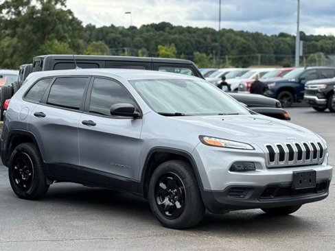 Used 2016 Jeep Cherokee Sport w/ Cold Weather Group image 36