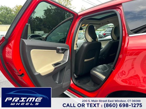 Used 2010 Volvo XC60 T6 image 10