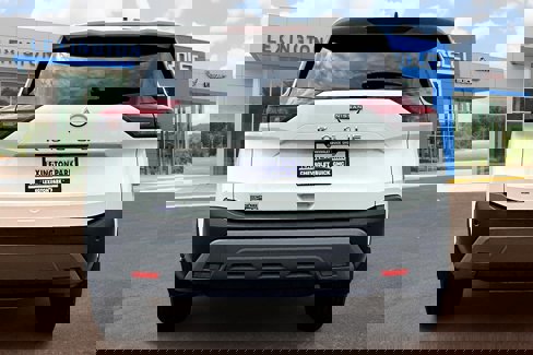 Used 2023 Nissan Rogue S image 4