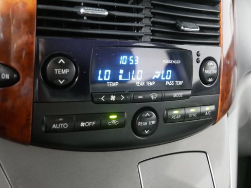 Used 2004 Toyota Sienna XLE image 23