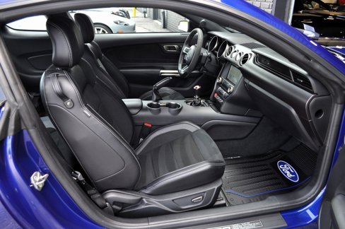 Used 2016 Ford Mustang Shelby GT350 w/ Technology Package image 37