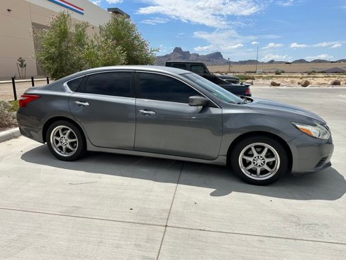 Used 2016 Nissan Altima 2.5 S w/ Power Driver Seat Package image 3