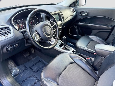 Used 2020 Jeep Compass Latitude w/ Cold Weather Group image 10
