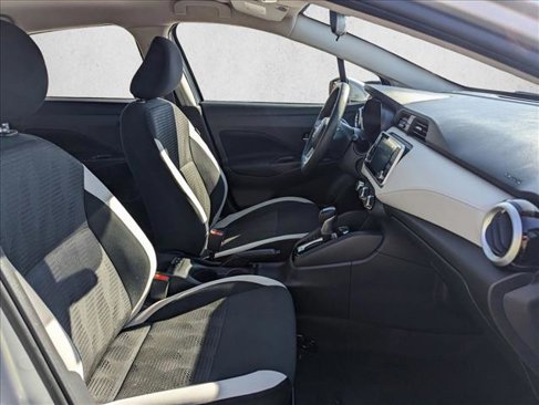 Used 2021 Nissan Versa SV image 21