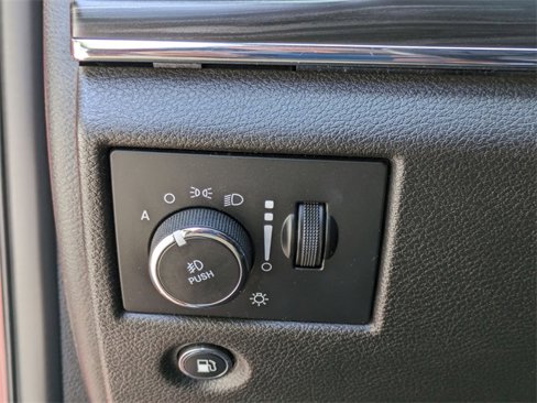 Certified 2019 Jeep Grand Cherokee Limited image 13