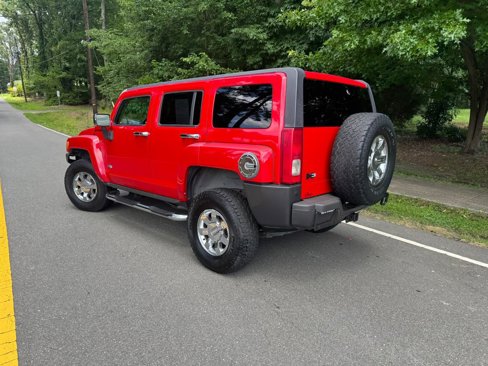 Used 2006 HUMMER H3 image 10