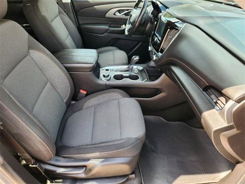 Used 2018 Chevrolet Traverse LT image 14