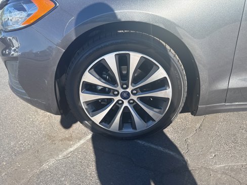 Used 2020 Ford Fusion SE image 28