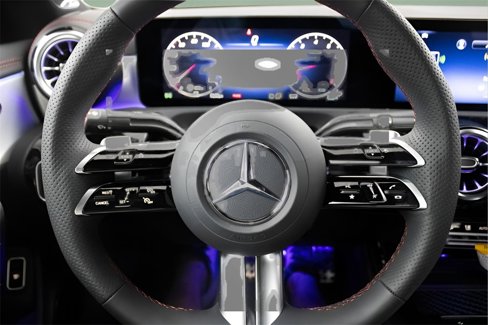 Used 2025 Mercedes-Benz CLA 250 4MATIC image 17