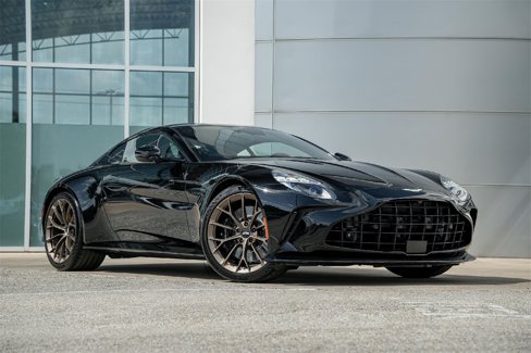 New 2025 Aston Martin V8 Vantage Coupe image 1