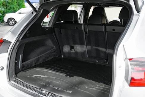 Used 2016 Porsche Cayenne S image 54
